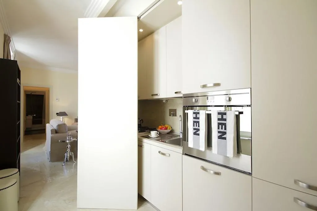 Crispi Luxury Apartments - My Extra Home Rome Italy